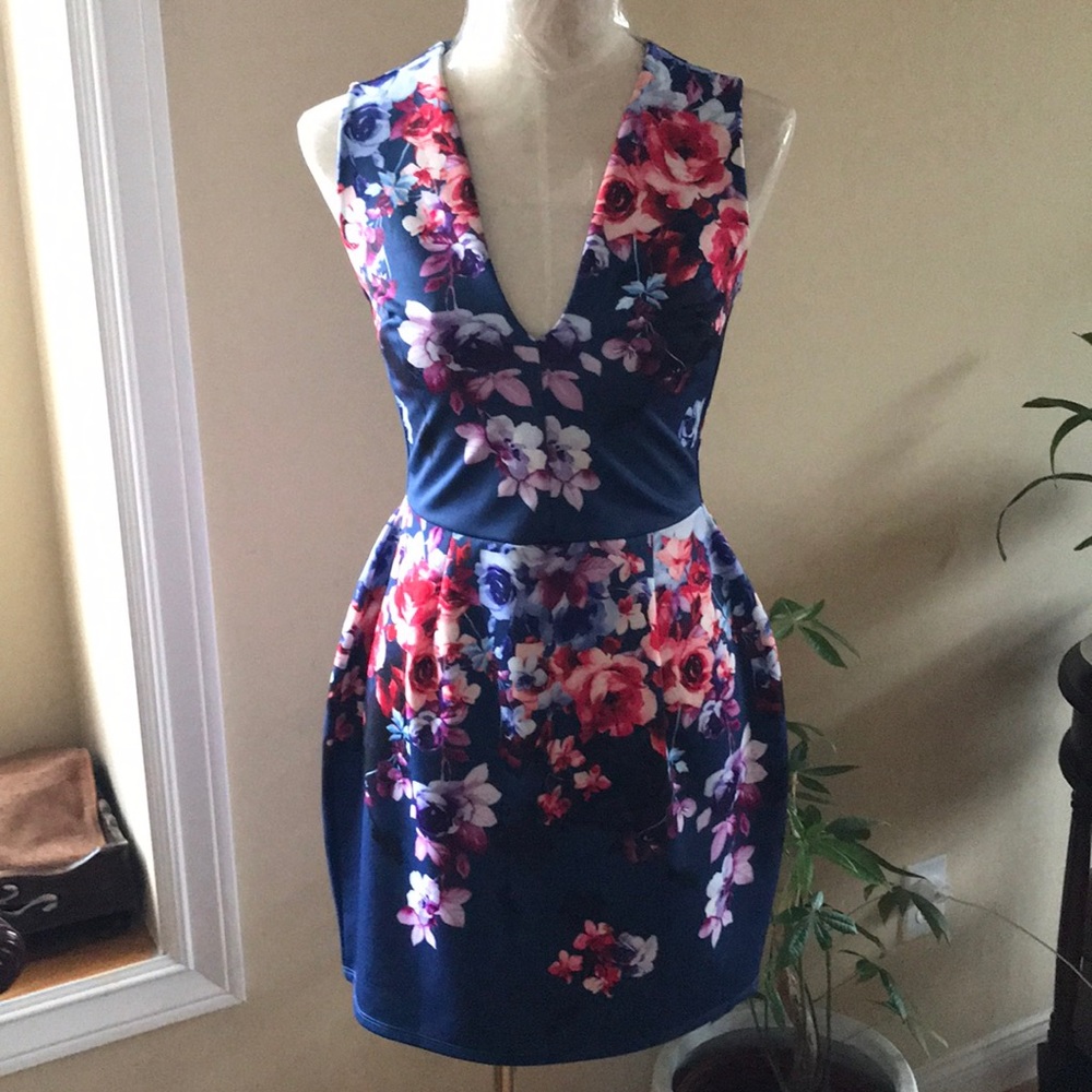 ASOS dress - Picture 3 of 5